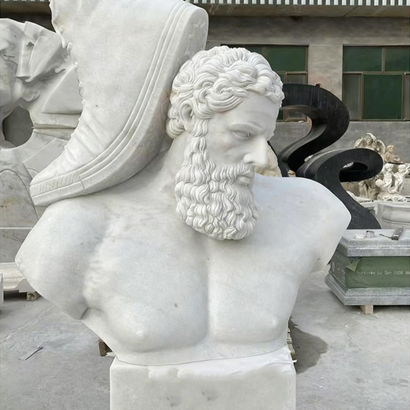 Lebensgroße menschliche Skulptur aus weißem Marmor, handgeschnitzt